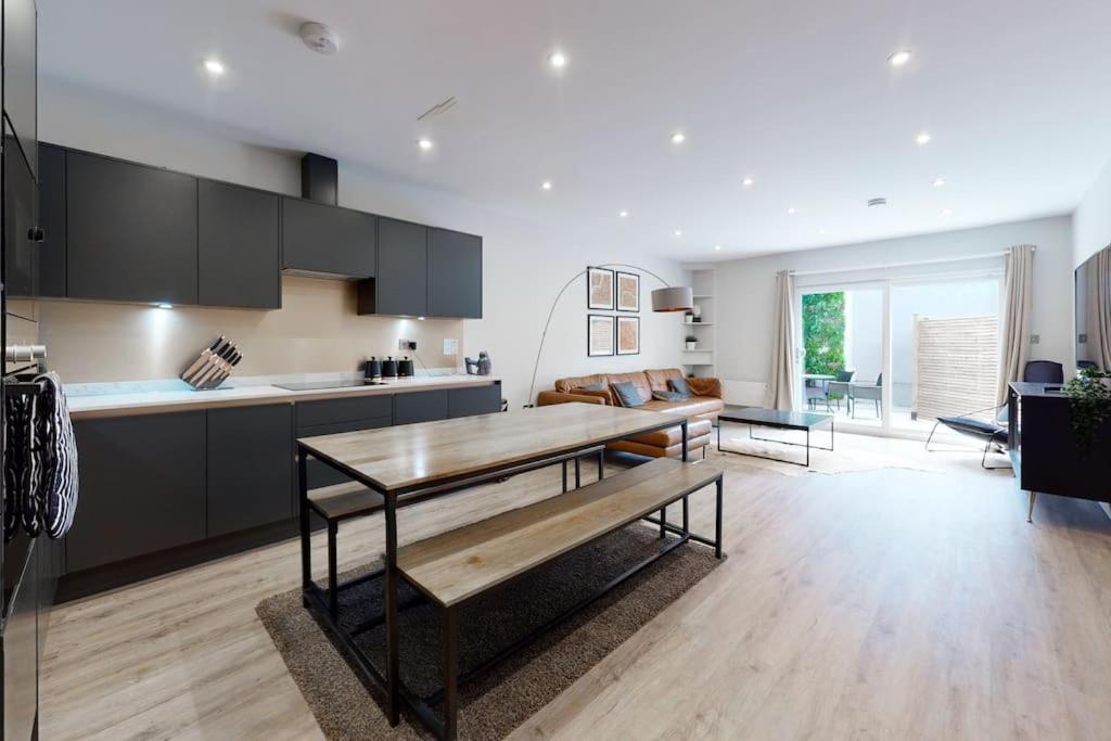 Stylish 2Bed Flat 10Min To Wimbledon Tennis Courts London Exterior photo